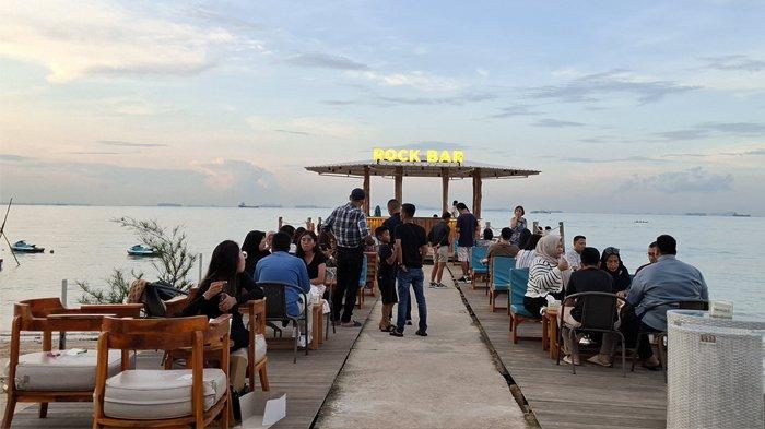 Alio Beach Cafe & Bar