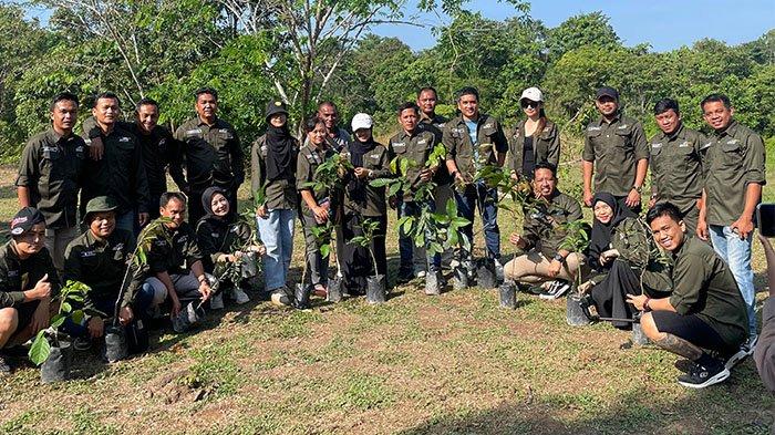 Assa Rent Pekanbaru Tanam 100 Pohon Buahan di Taman Nasional Tesso Nilo ...