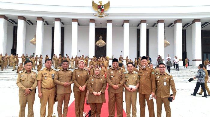 Bupati Bengkalis Kasmarni ikuti Rapat Koordinasi bersama Presiden Republik Indonesia Ir. H. Joko Widodo, di Istana Garuda, Ibu Kota Nusantara (IKN), Kalimantan Timur, Selasa, (13/8/2024).