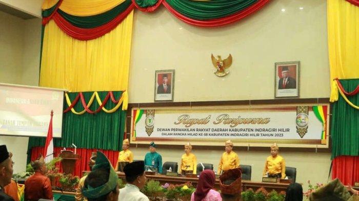 Dewan Perwakilan Rakyat Daerah (DPRD) Kabupaten Indragiri Hilir (Inhil) memberikan penghargaan gemilang award pada momen memperingati Milad Kabupaten Inhil ke 58 tahun 2023.