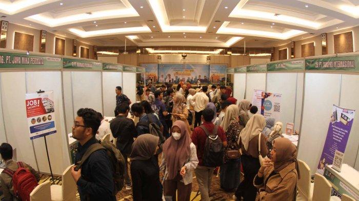 FOTO: Hari Terakhir Pekanbaru Job Fair 2024 Masih Diramaikan Pencari