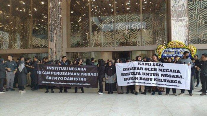 Kemendiktisaintek didemo pegawainnya