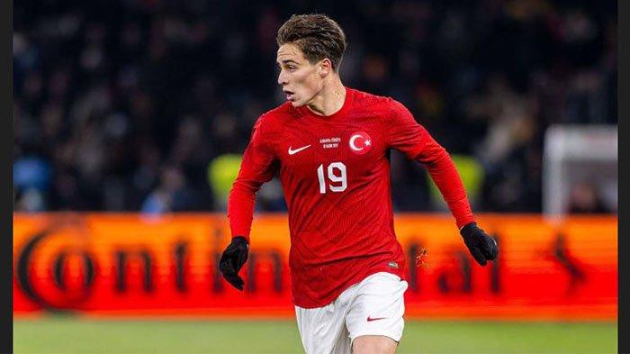 Kenan Yildiz cetak gol melengkung ke gawang Jerman