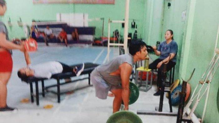 Paralimpian angkat besi Riau latihan persiapan Peparnas 2024