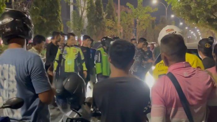 KECELAKAAN - Peristiwa kecelakaan lalu lintas beruntun di Jalan Tuanku Tambusai Pekanbaru, Kamis (12/6/2025) yang diduga dipicu aksi pelecehan seksual/istimewa