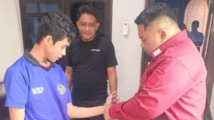 Sudirman yang dikembalikan ke lapas Cirebon
