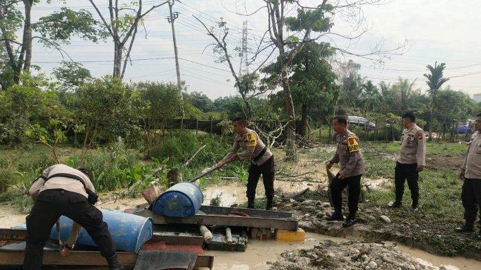 Polres Kuansing kembali menggerebek kawasan tambang emas ilegal di Kabupaten Kuantan Singingi (Kuansing) Riau.
