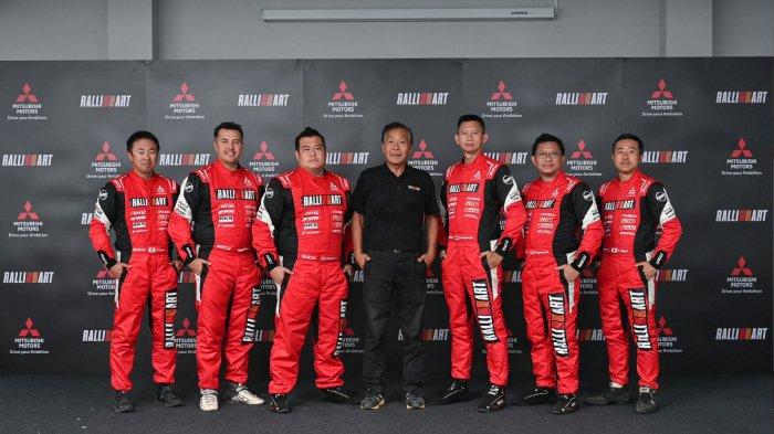 Tim Mitsubishi RALLIART.