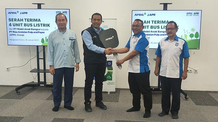 Komitmen Tekan Emisi Karbon, PT RAPP Tambah 4 Unit Bus Listrik dari PT ...