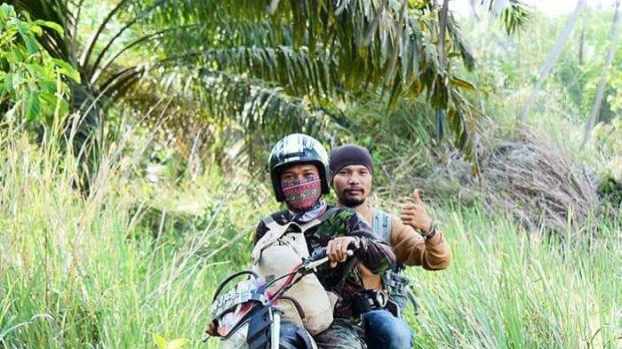Anggota Rimba Satwa Foundation (RSF) sedang melakukan Patroli gajah sumatera di Giam Siak Kecil beberapa waktu lalu.