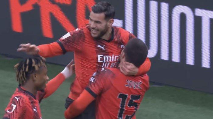 pemain AC Milan selebrasi gol