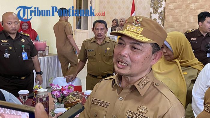 MASALAH KADIS PPPA - Gubernur Kalbar, Ria Norsan saat ditemui Usai Launching Koperasi Merah Putih, di Desa Jeruju Besar, Kabupaten Kubu Raya, pada Senin 21 Juli 2025.