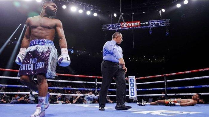 Aksi petinju kelas welter, Jaron Ennis belum lama ini 