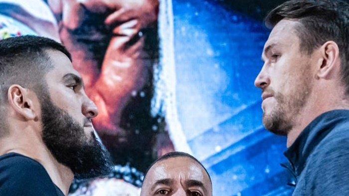Artur Beterbiev tatap muka dan Callum Smith.