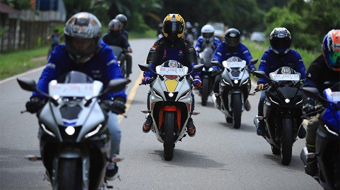 Bikers Yamaha Jambi Nikmati Jajal All New R15 Connected Series Bersama Pembalap Berprestasi Mendunia.
