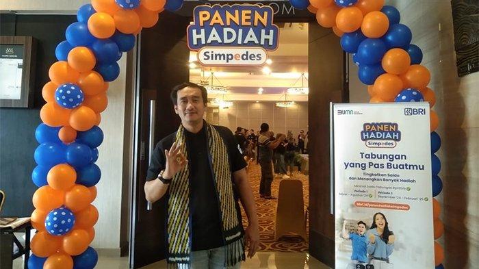 Branch Office Head BRI Gajahmada Denni Irman dalam acara Panen Hadiah Simpedes peroode 2 tahun 2023.