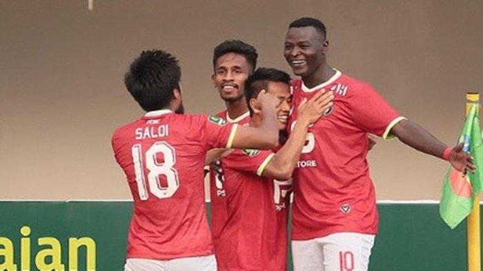 Selebrasi pemain Bekasi City usai mencetak gol di Liga 2 Indonesia belum lama ini. Tim yang diperkuat Ismed Sofyan ini jadi satu-satunya tim yang belum terkalahkan