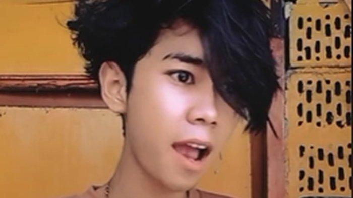 Dari Gang Sempit, Kamu Nanya Alif Cepmek Kini Mendunia hingga Ditirukan