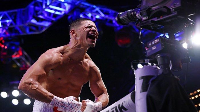 Edgar Berlanga bereaksi setelah mengalahkan Alexis Angulo untuk memenangkan pertarungan kejuaraan kelas menengah super NABO di Teater Hulu di Madison Square Garden pada 11 Juni 2022 di New York City. Edgar Berlanga mengungkapkan 4 nama yang ingin dihadapinya dalam Tinju Dunia 2023