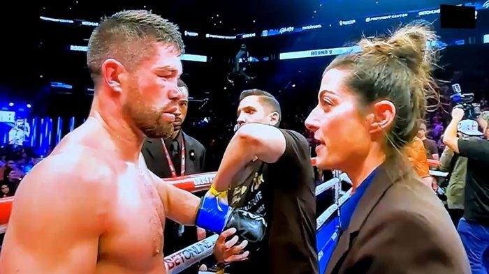 Ekspresi John Ryder usai kalah TKO dari Jaime Munguia Minggu 28 Januari 2024