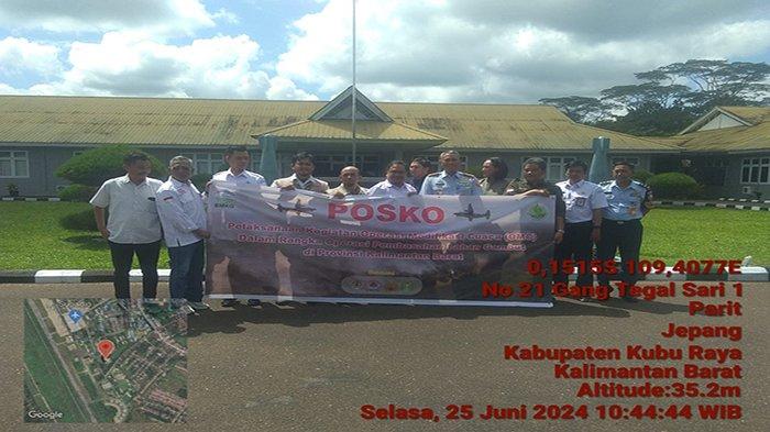Foto beraama saat BPBD Provinsi Kalbar, diwakili Kabid Kedaruratan dan Logistik BPBD Provinsi Kalbar juga telah menghadiri di mulainya Operasi Modifikasi Cuaca (OMC) di Wilayah Kalbar, di Lanud Supadio Pontianak.