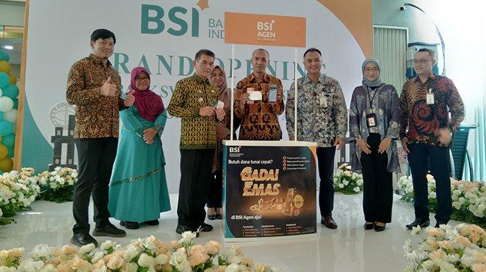 Grand Opening Relokasi Kantor PT Bank Syariah Indonesia (BSI) KCP Pontianak Siantan di Jl Gusti Situt Mahmud Siantan berlangsung lancar, Kamis 19 September 2024.