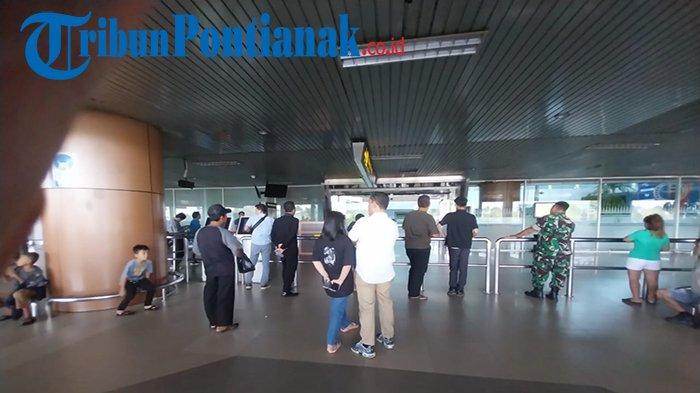 Arus balik Nataru di Bandara Supadio Pontianak mulai dipadati penumpang