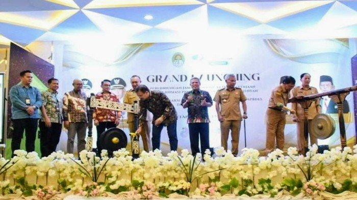 Bupati Kubu Raya Muda Mahendrawan saat hadiri grand launching Sistem Transaksi Non Tunai APBDes Kab Ketapang pada Selesa 5 September 2023 di Hotel Emerald Borneo Ketapang.
