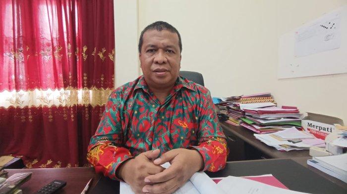 Ketua DPRD Kabupaten Landak, Heri Saman saat ditemui di kantornya.