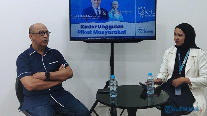 Ketua DPW Partai Nasdem Kalbar, Syarief Abdullah Alkadrie (kiri) saat menghadiri acara Tribun Pontianak Podcast (Triponcast) edisi, Selasa 9 Mei 2023.