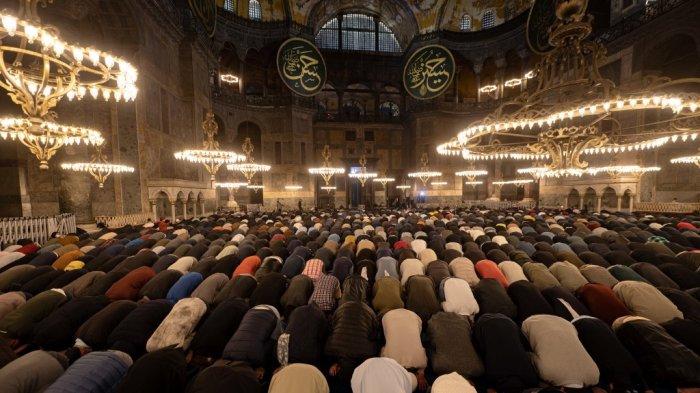 Keutamaan Sholat Tarawih Hari ke-5 di Bulan Puasa Ramadhan Lengkap