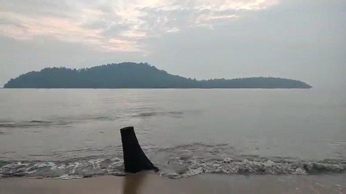 Kondisi Pantai Gosong dan Semesak Bengkayang yang diusulkan jadi lokasi PLTN pertama di Indonesia, Selasa 12 September 2023.