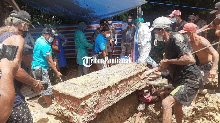 Makam YFY, gadis berusia 18 tahun yang meninggal dunia usai karaoke di tempat hiburan malam mulai dibongkar oleh Polres Sintang bersama tim gabungan pada, Senin 24 Juli 2023 pagi.