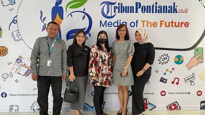 Manajemen Hotel Dayang Resort Singkawang bertandang ke Kantor Tribun Pontianak, Jalan Sungai Raya Dalam 24a, Senin 6 November 2023.