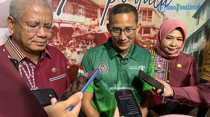 Menparekraf RI Sandiaga Uno saat diwawancara usai menutup Rakornas Pemasaran Pariwisata Kalbar di Kota Singkawang Sabtu 24 Februari 2024.
