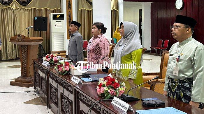 Pelaksanaan Musrenbang RPJPD Tahun 2025-2045 dan RKPD Tahun 2025 Kabupaten Mempawah, di Aula Balairung Setia Kantor Bupati Mempawah, Jumat 15 Maret 2024 pagi. Kegiatan dibuka langsung oleh Bupati Mempawah Erlina.