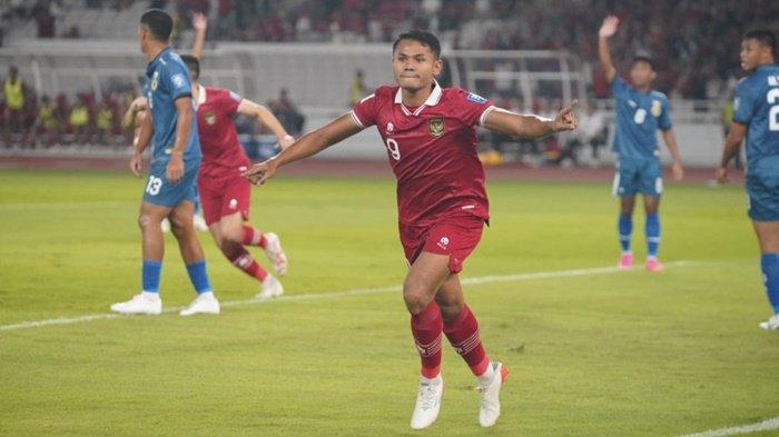 Pemain Timnas Indonesia, Dimas Drajad. STY pastikan rotasi pemain menghadapi Brunei Darussalam
