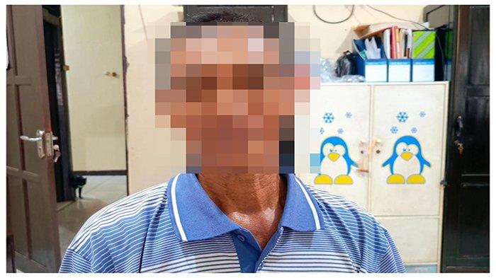 Pria paruh baya S alias D (59) diringkus polisi diduga melakukan pencabulan terhadap anak di bawah umur, Rabu 26 Juni 2024.