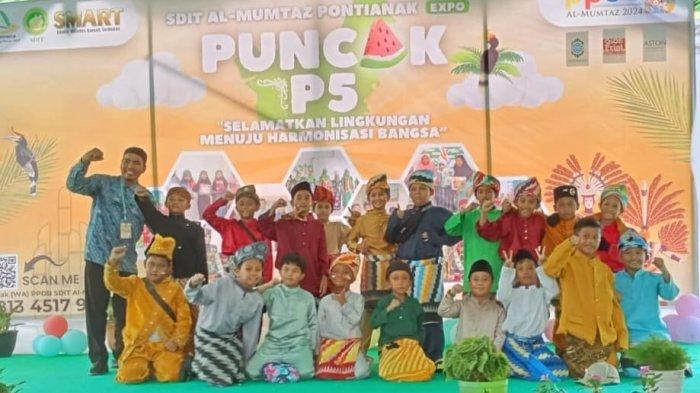 SDIT Al Mumtaz sukses menggelar acara puncak dengan Tema Selamatkan Lingkungan Menuju Harmonisasi Bangsa pada Rabu 22 November - Kamis 23 November.