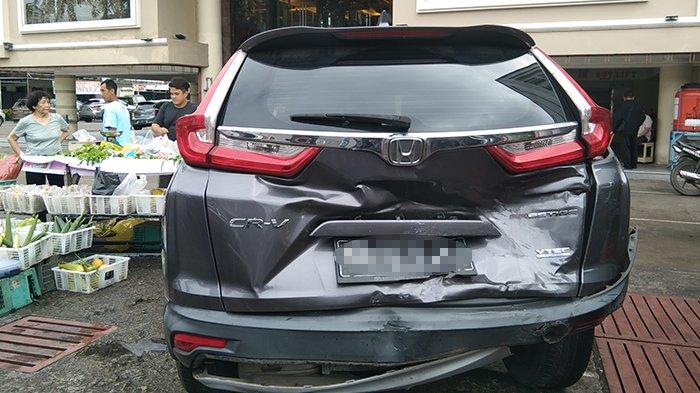 Salah satu kendaraan yang juga terlibat dalam insiden kecelakaan yang terjadi di jalan Gajah Mada, Kamis 23 November 2023 pagi.