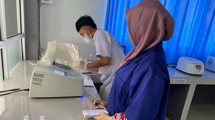 Siswa SMK SMTI Pontianak mengikuti uji kompetensi LSP.