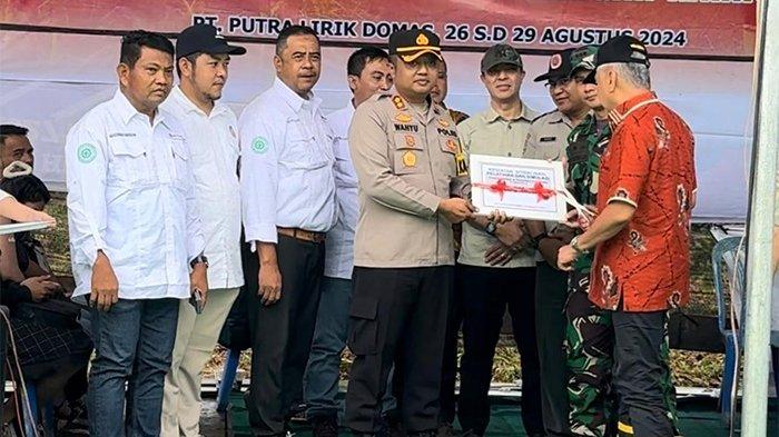 Group KPN Plantation (PT. PLD, PT. SUM, PT. GAN, PT. NJP, dan PT. BAS) menggelar Sosialisasi Pelatihan Dan Simulasi Penanggulangan Karhutla dan Apel Siaga API Tahun 2024 di Kebun – Kebun Wilayah Kabupaten Kubu Raya, Kamis (29/8/2024). 