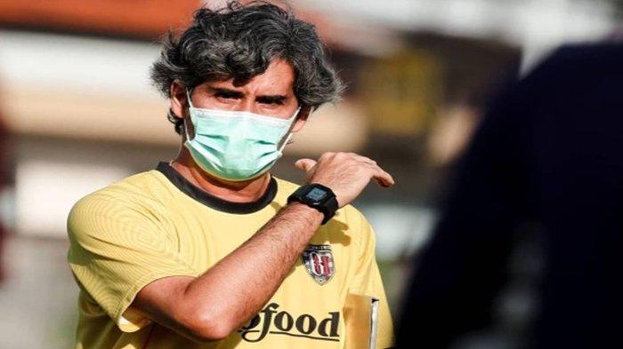Pelatih Bali United Stefano Cugurra atau Teco