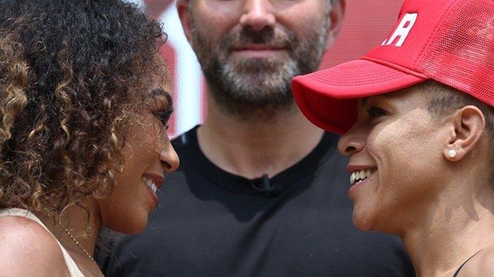 Tinju Dunia Alycia Baumgardner vs Christina Linardatou