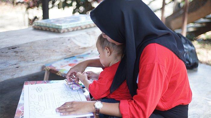 Touring Mazda dibalut dengan mini gathering menjadikan acara ini seperti momen bagi Mazda Family lebih menyatukan serta mengakrabkan satu sama lainnya.