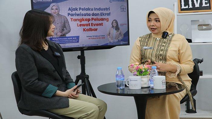 Kadisporapar Kalbar Windy saat Live bersama Tribun Pontianak membahas terkait “Ajak Pelaku Usaha Pariwisata dan Ekraf tangkap Peluang Lewat Event Kalbar , pada Selasa 13 Februari 2024.