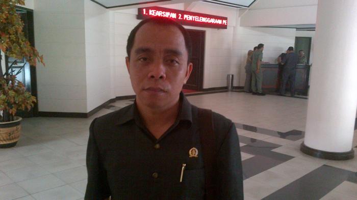 Anggota DPRD Kalbar dapil tujuh (Kapuas Hulu, Sintang, dan Melawi), Kadri.
