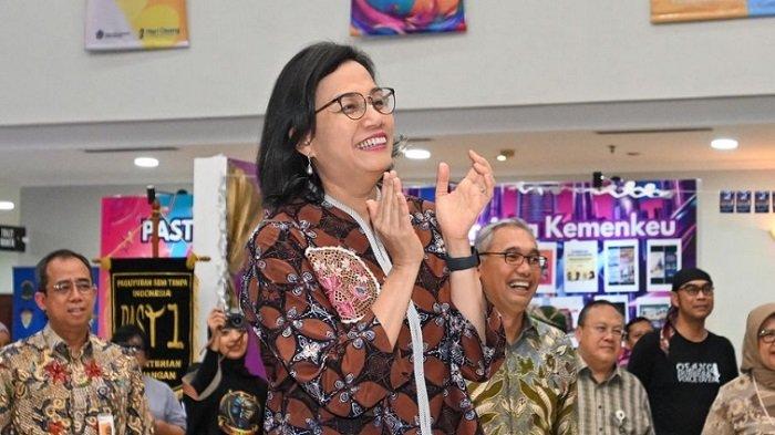Sri Mulyani jadi salah satu srikandi yang dipanggil oleh Presiden terpilih Prabowo Subianto di Jalan Kertanegara Nomor IV, Kebayoran Baru, Jakarta Selatan, Senin 14 Oktober 2024 pukul 14.00 WIB. Harta Kekayaannya naik drastis. Intip rinciannya.