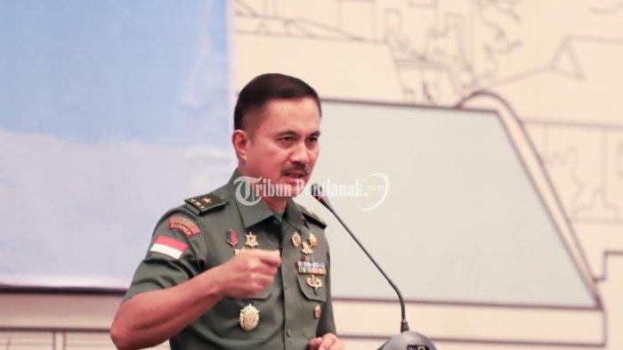 Kasdam XII Tanjungpura, Alfret Denny D.Tuejeh menyampaikan kata sambutan dalam kegiatan penguatan dan pembentukan pengurus forum anak daerah provinsi Kalimantan Barat tahun 2019 di hotel Ibis Pontianak, Rabu (19/6/2019). Alfret Cawagub Sulut di Pilkada 2024