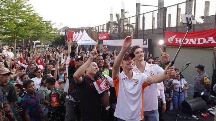 Sebanyak 100 pengguna setia dan anggota komunitas sepeda motor Honda menyatukan semangat Satu Hati dalam memeriahkan MotoGP Mandalika 2024 dan Asia Talent Cup 2024